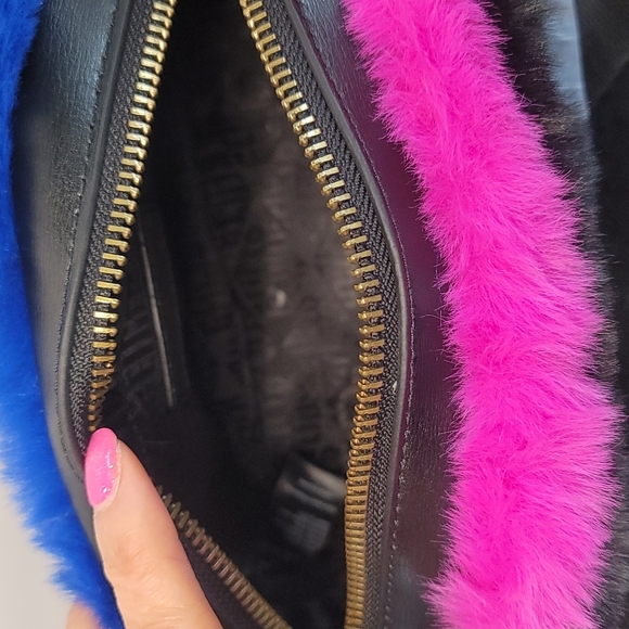 - KURT GEIGER LONDON Kensington Medium Camera Black Leather Crossbody Bag - Picture 8 of 12